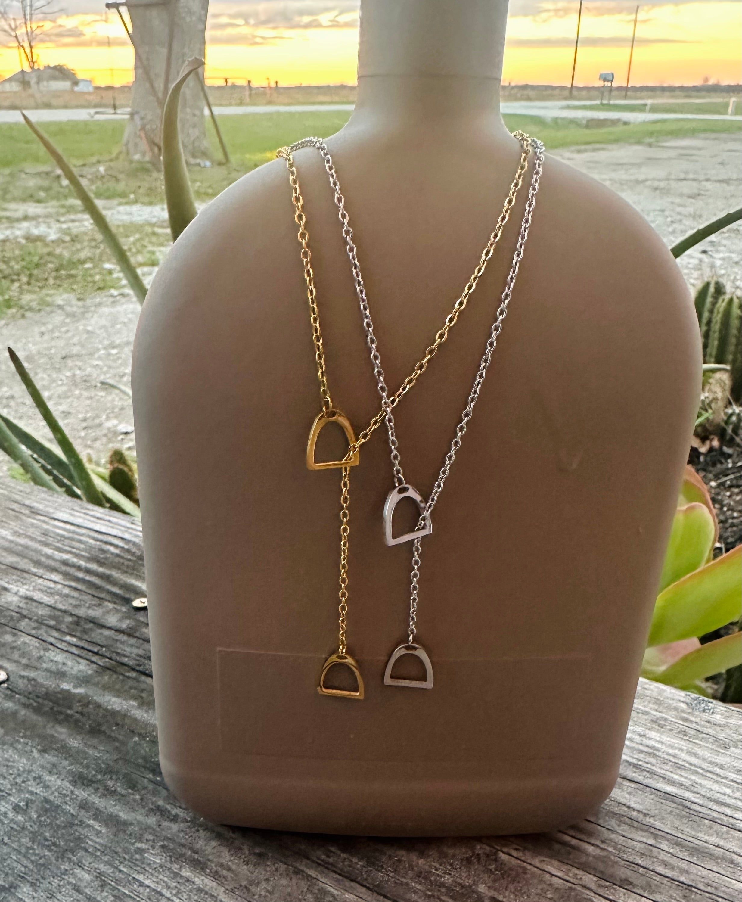 Lariat Stirrup Necklace