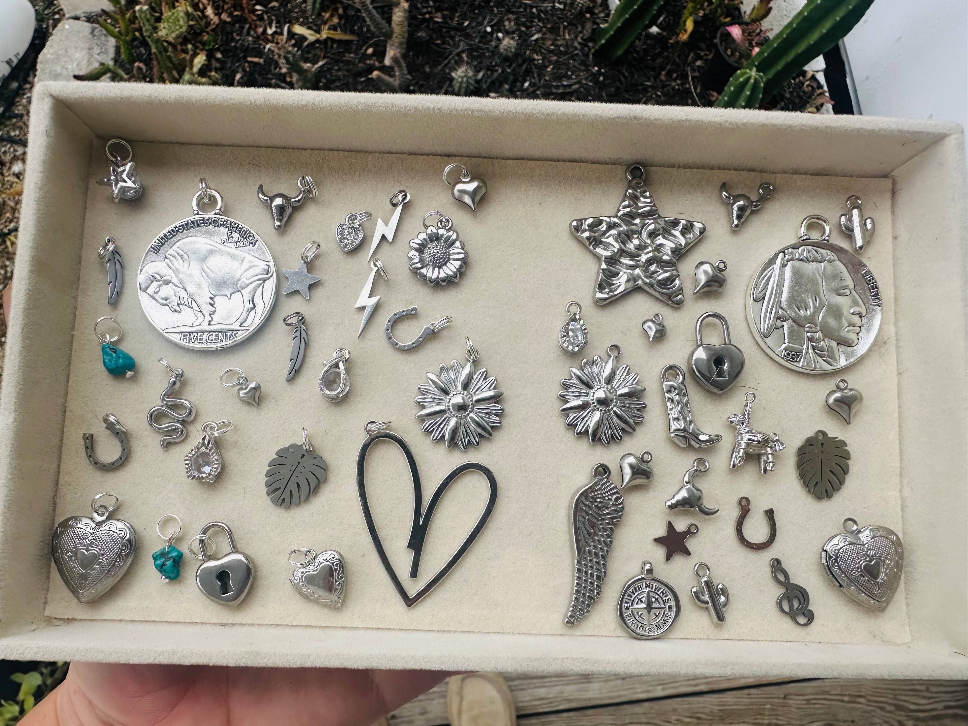 50- Silver Charms Mix