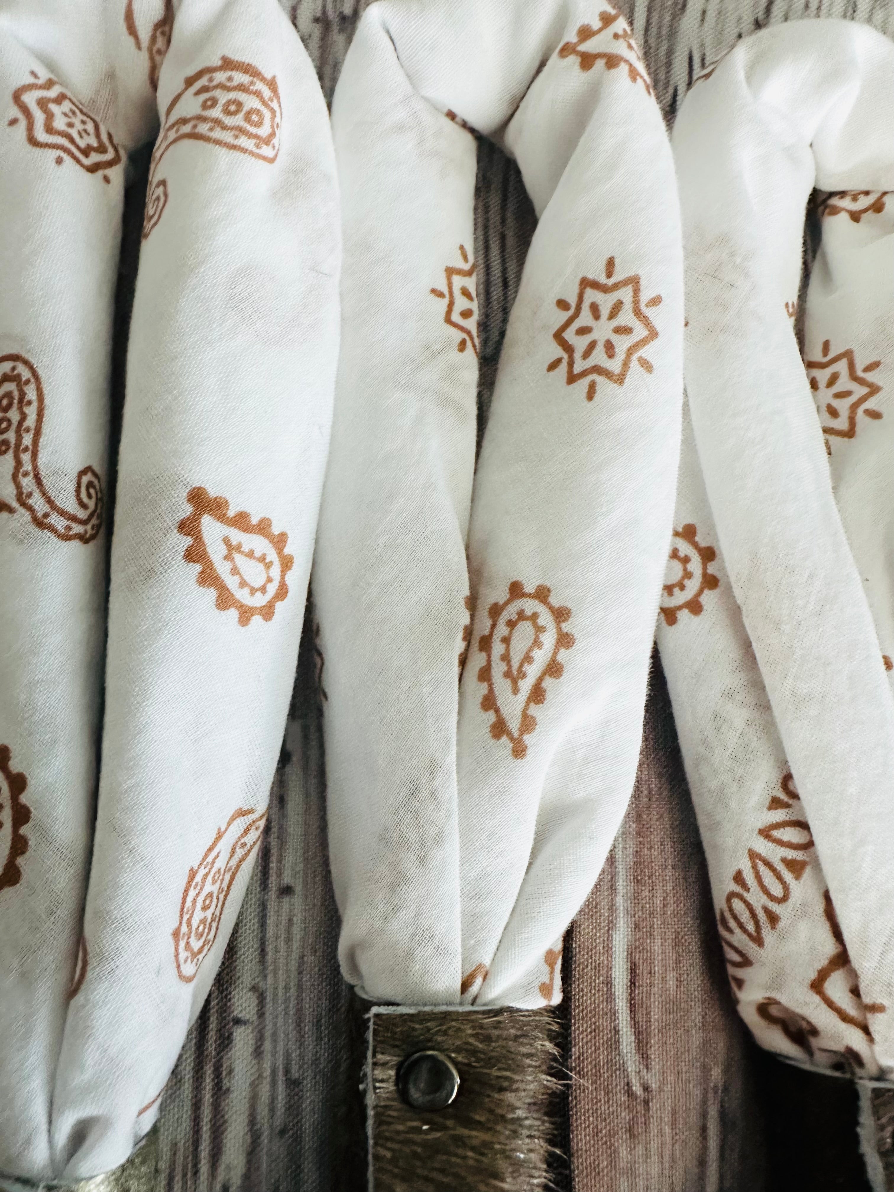 5- Vintage White Bandanas
