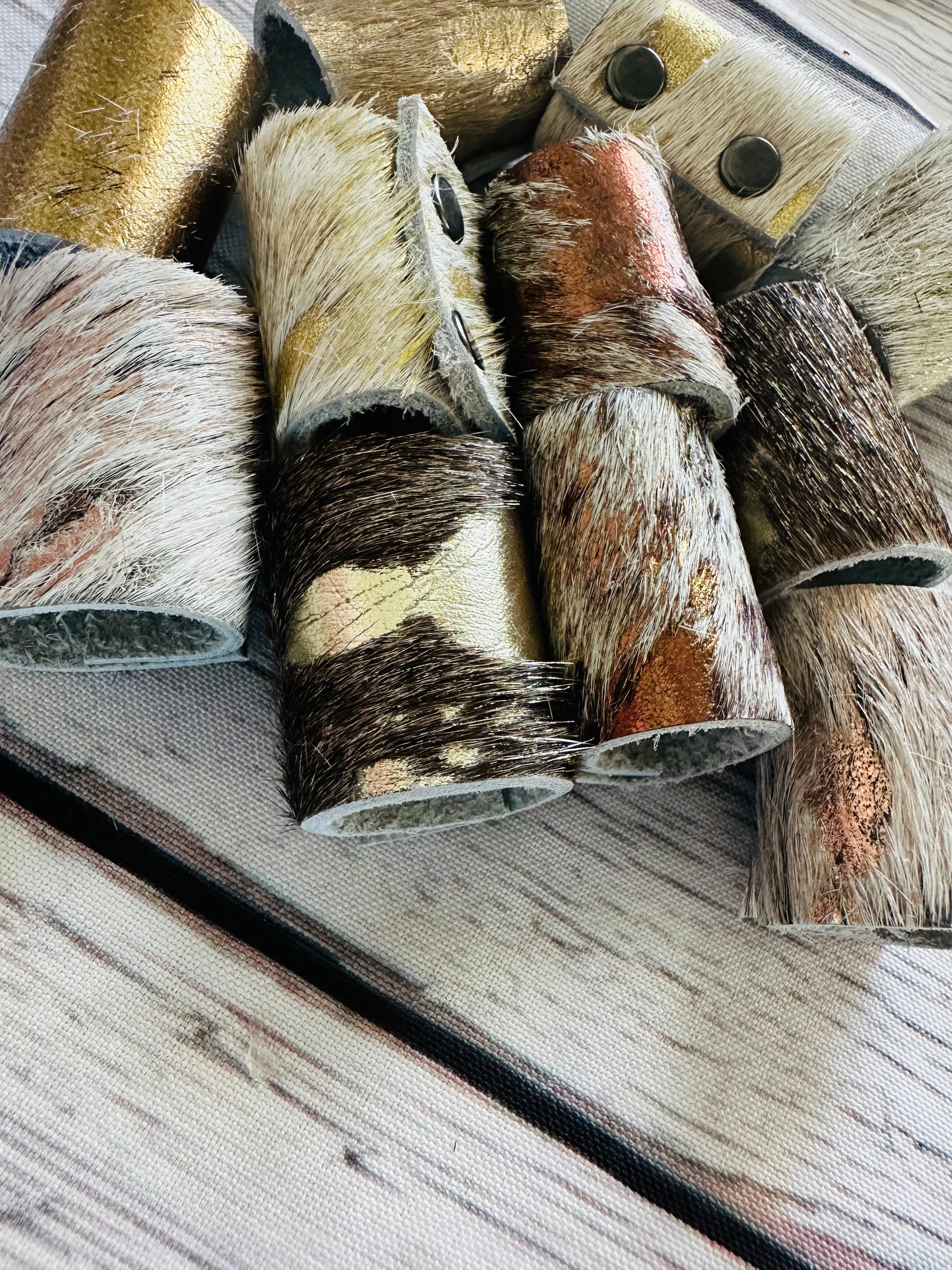 5- Metallic Mix Cowhide Bandana Slide