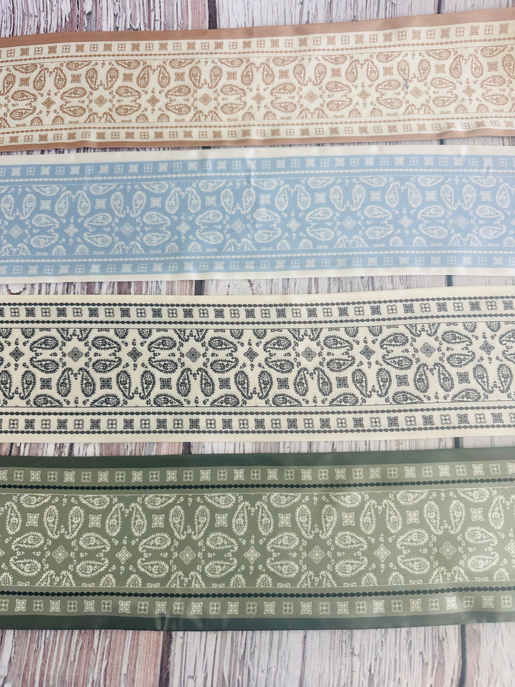 5 Olive Paisley Twillys