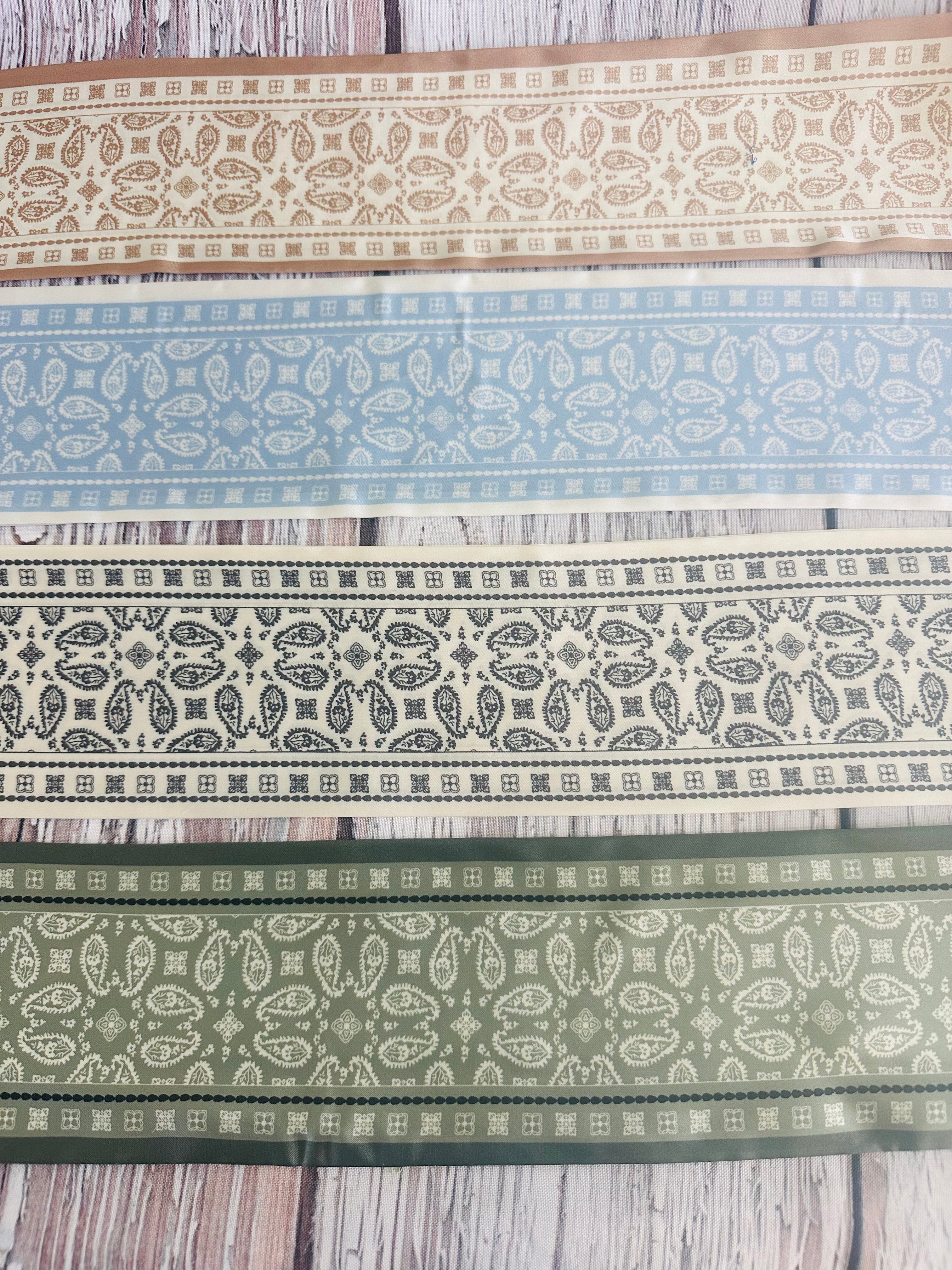 5 Beige Paisley Twillys