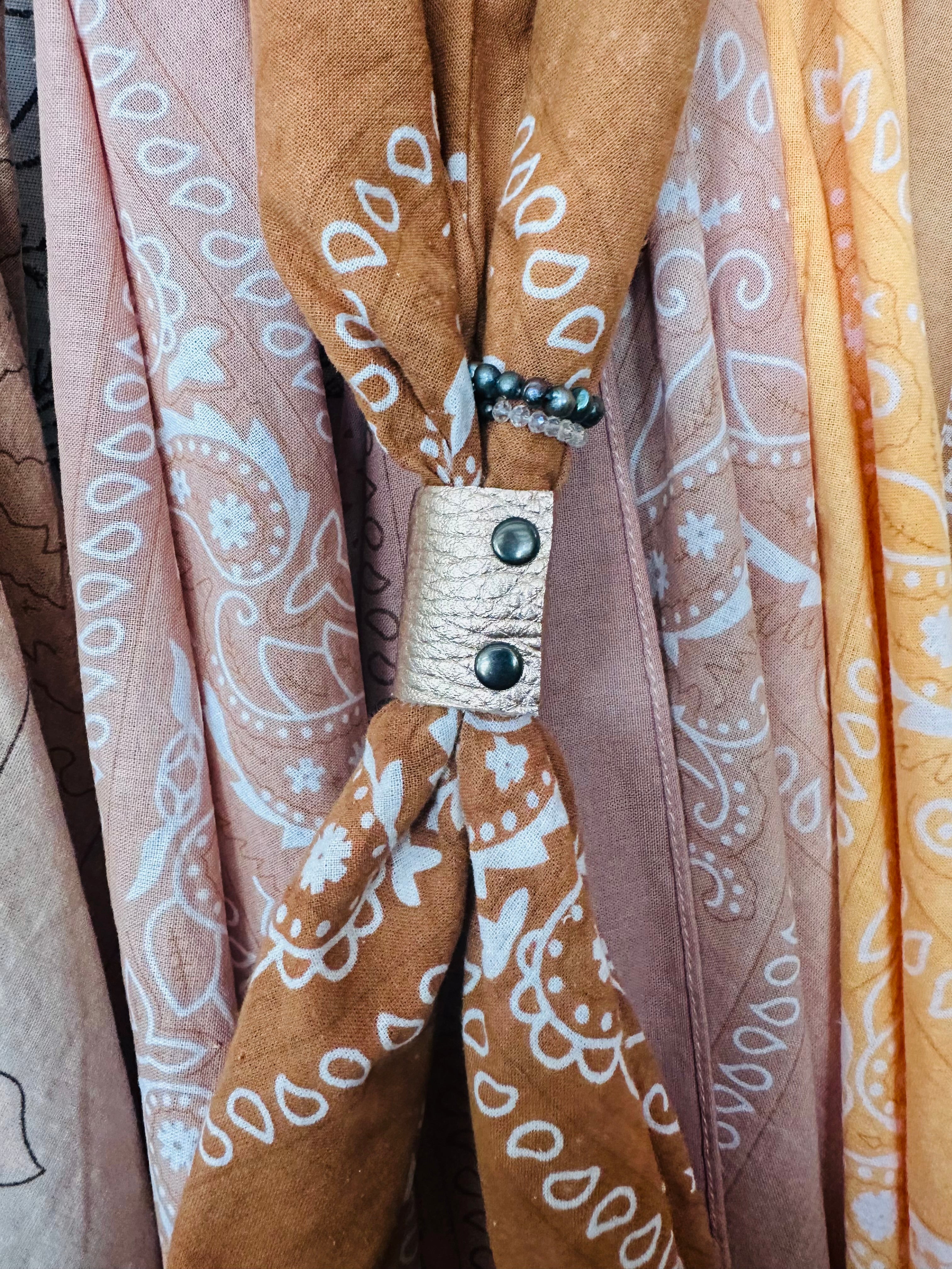 5- Rose Gold Bandana Slides