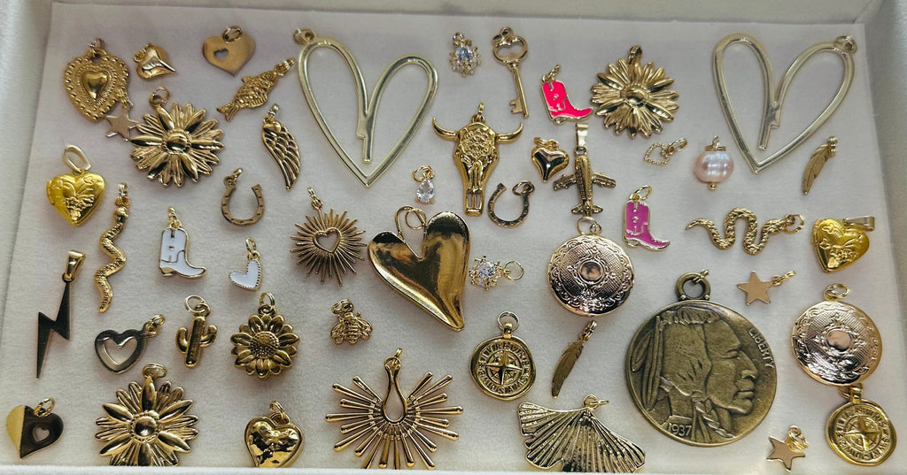 50- Gold Charms Mix