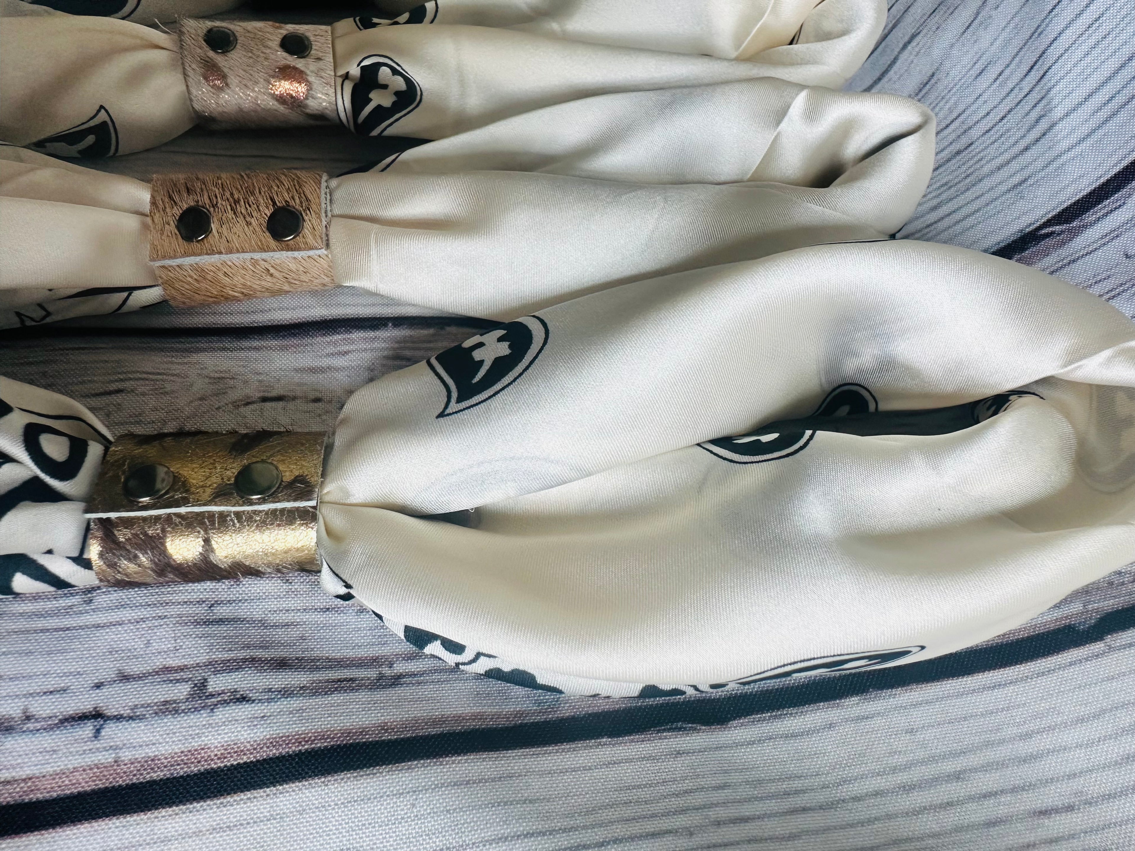 Ivory Paisley Wild Rags