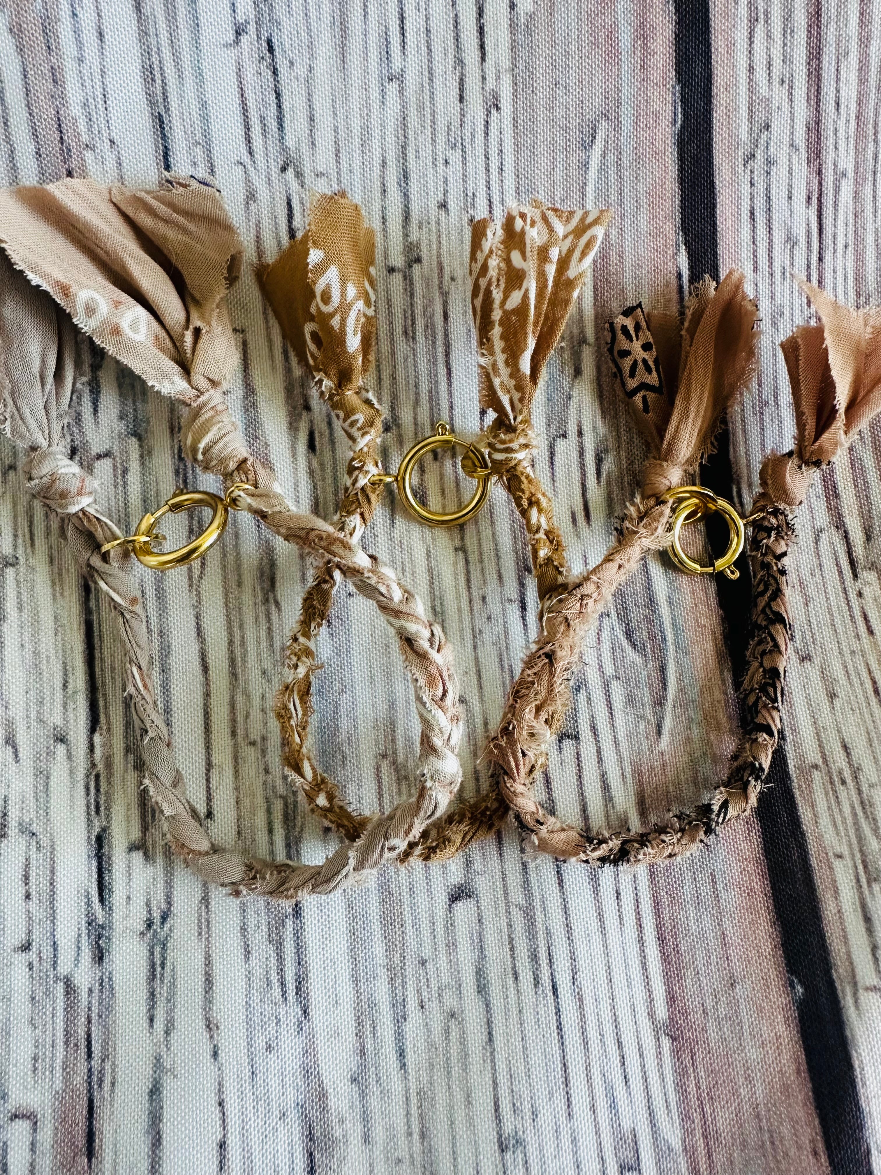 Charm Bar Jump Ring Bracelet