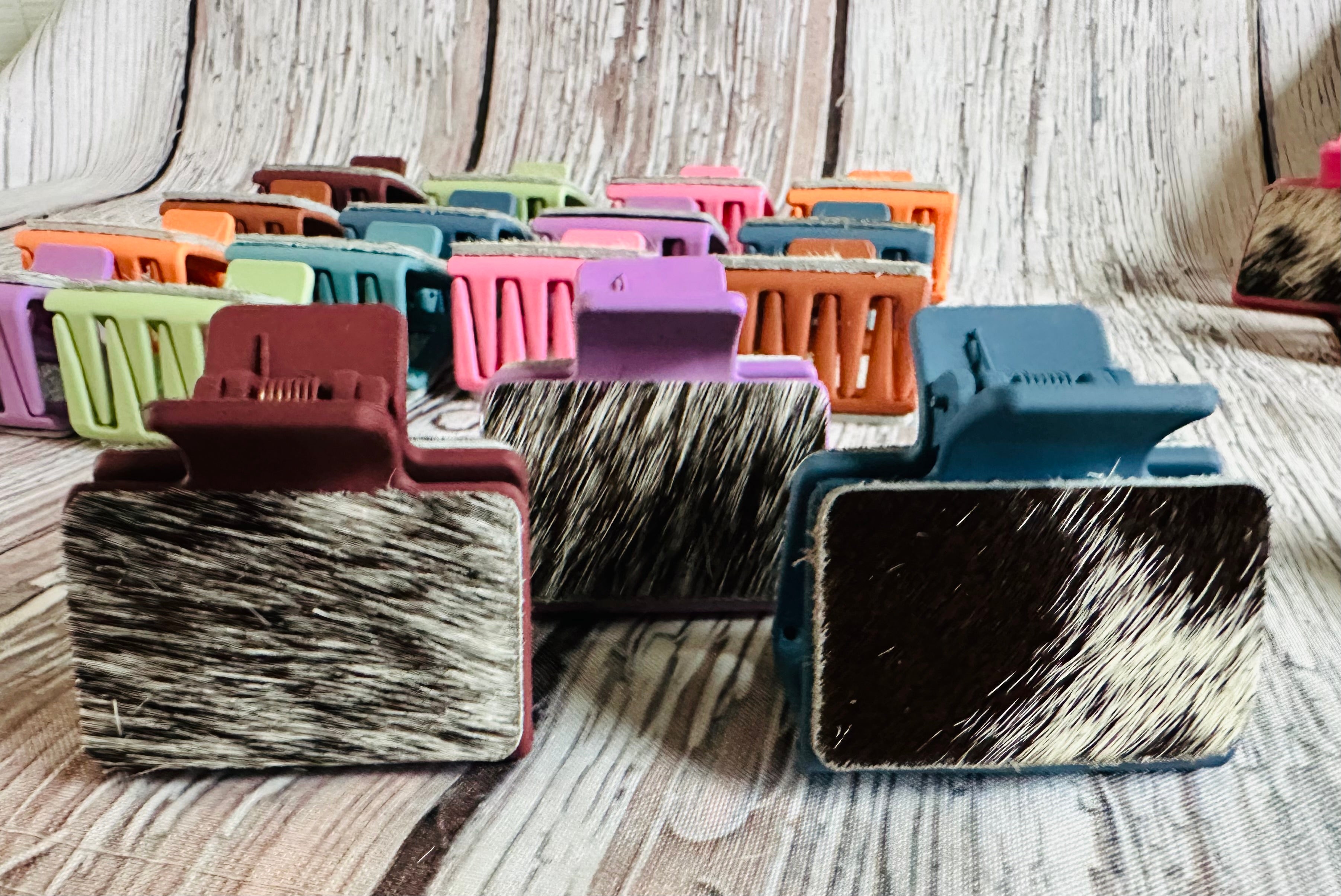 2” Bright Cowhide Clip Bundle
